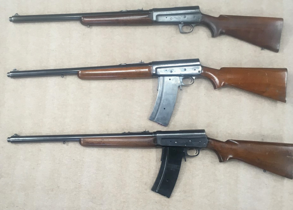 The rifles in this set are all police models and are from several different agencies. Most of these rifles have matching serial numbers to the rifle and most are 15 shot POE magazines. There are two rifles with 5-shot POE magazines. One rifle did not have a magazine when purchased, but a spare that I have can be fixed to fit the rifle.